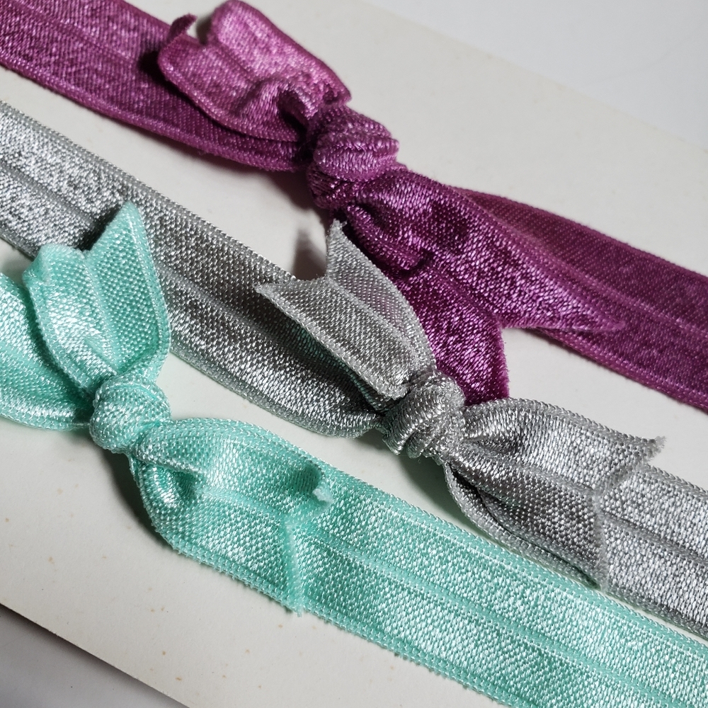 4/$20 Set of 3 baby girls elastic stretch bow headband, Size 6 to 12 months NWT